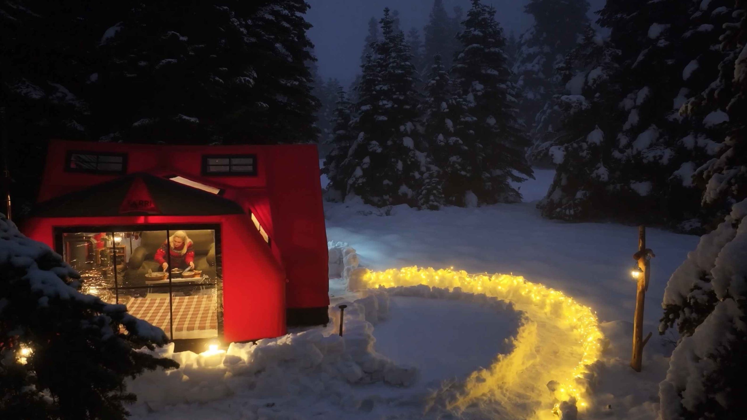 Nesta VILA Model Şişme Çadır Kırmızı